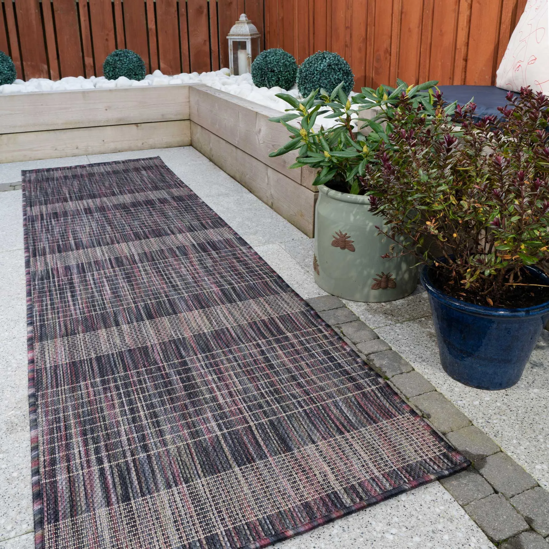 Mottled Amethyst Indoor Outdoor Area Rug - Terrazza