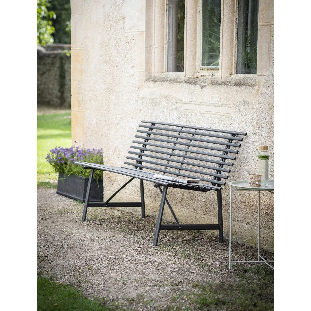 Richmond Bench | Carbon
